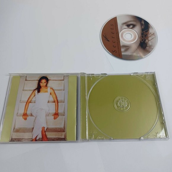 Toni Braxton Secrets CD R&B -Soul -Throwback *MINOR WEAR - Picture 11 of 14